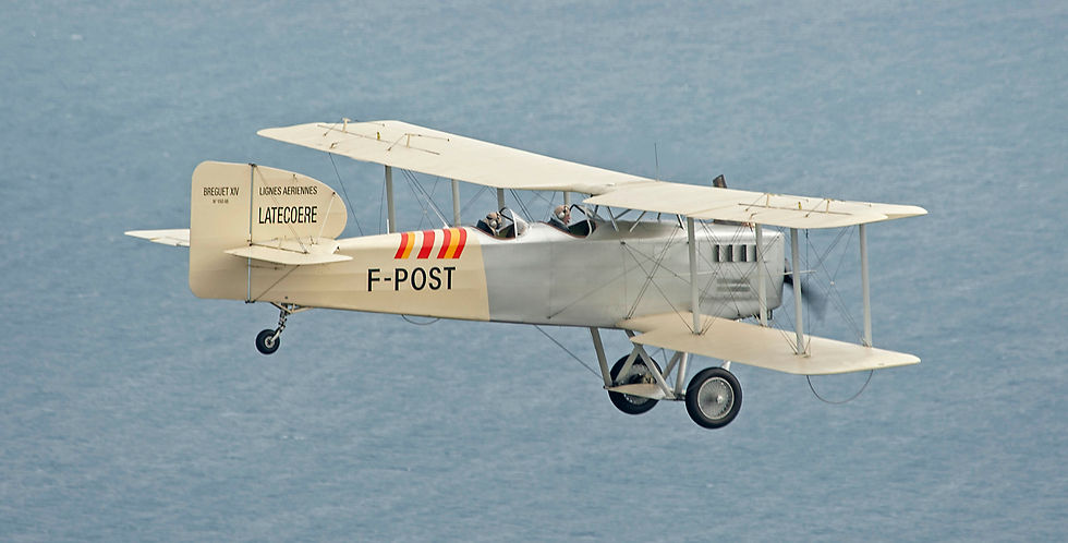 Le Tango Sierra de Pierre est déjà en communication radio avec Perpignan et approche de la frontière espagnole. Il nous précède pour préparer notre escale technique à Barcelone-Sabadell. E.B.