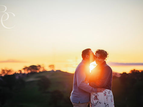 Annalise & Lachlan’s Engagement Session – Huon Hill Wodonga at Sunset