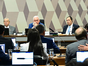 CCJ do Senado rejeita 'PEC da Blindagem' que exige autorização prévia da Câmara para ação penal contra parlamentares