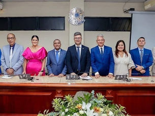 CRISE DE RELAÇÃO ENTRE POLÍTICOS DA BASE DO GOVERNO EM SIMÕES FILHO: Edis manifestam insatisfação com blindagem e controle do ex-prefeito Diógenes Tolentino na aproximação e contato com o prefeito Del