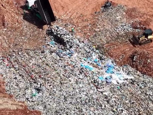 RISCO DE DESASTRE AMBIENTAL EM SIMÕES FILHO: Aterro sanitário sem licença ameaça meio ambiente e saúde da população baiana