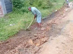 “Simões Filho não tem prefeito, quem faz aqui é o povo! Cadê Del?”, esbraveja morador diante da falta de infraestrutura no bairro Cristo Rei