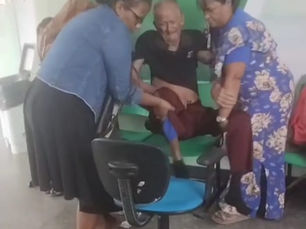 CRISE, OMISSÃO, NEGLIGÊNCIA, INCOMPETÊNCIA E IRRESPONSABILIDADE NA GESTÃO DA SAÚDE EM SIMÕES FILHO: Pacientes do Hospital Municipal em situação crítica apelam e clamam por atendimento digno na unidade