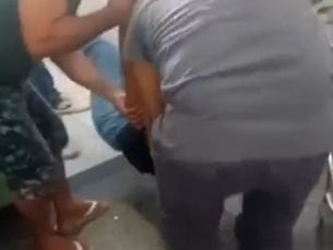 DRAMA NA SAÚDE: Paciente cai no chão à espera de atendimento e expõe precariedade do Hospital Municipal de Simões Filho