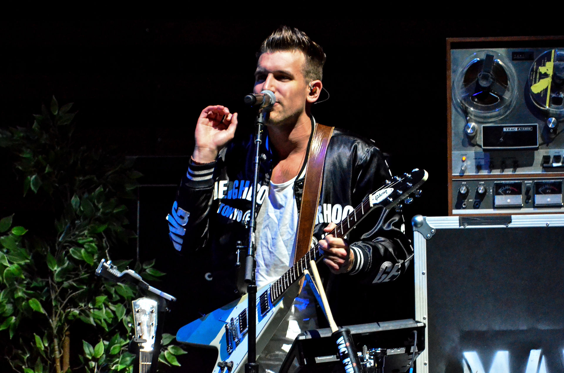 Max Frost  (13)