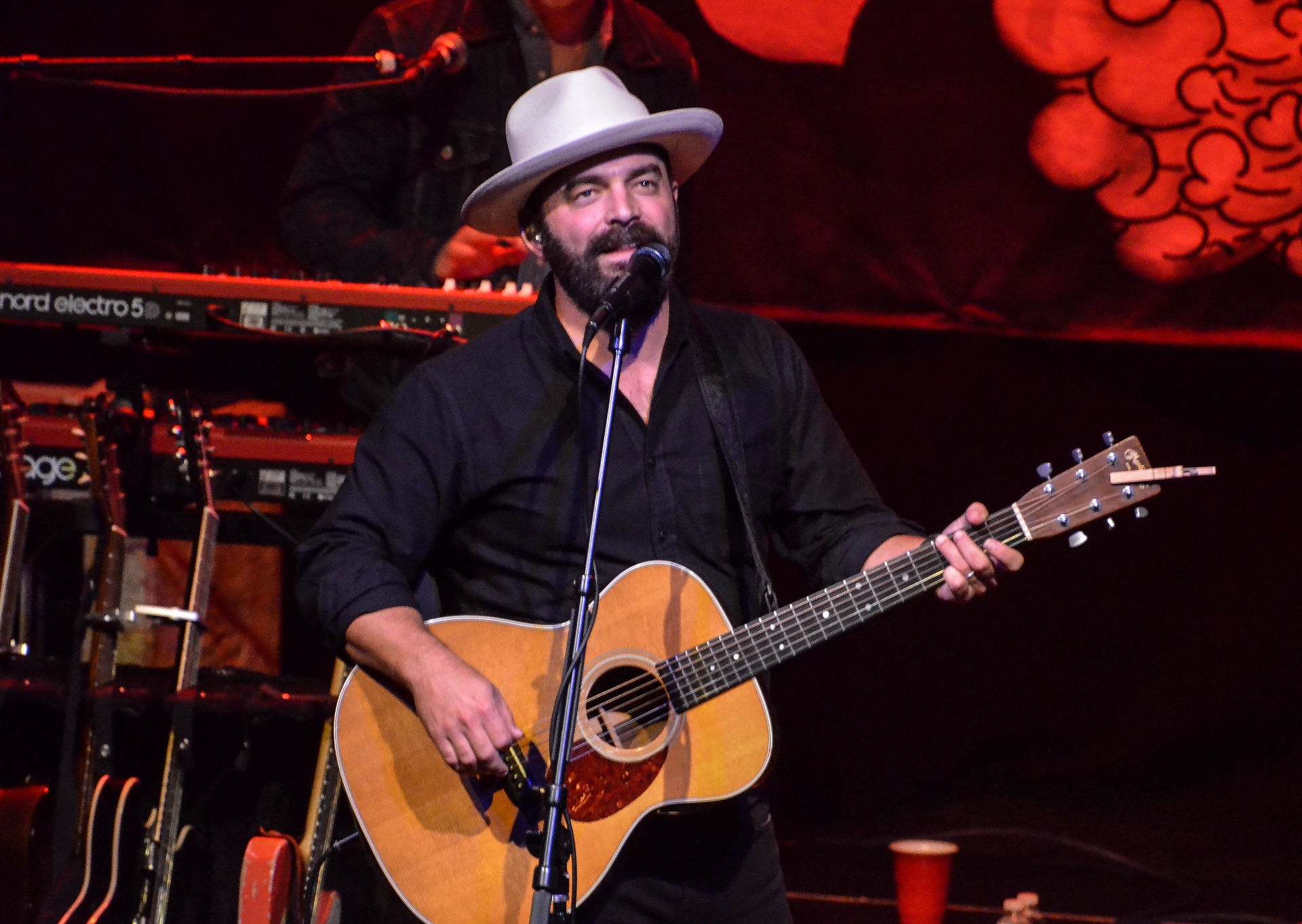Drew Holcomb (16)