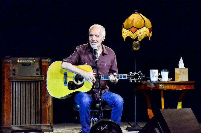 Peter Frampton at the NYCB Theatre at Westbury