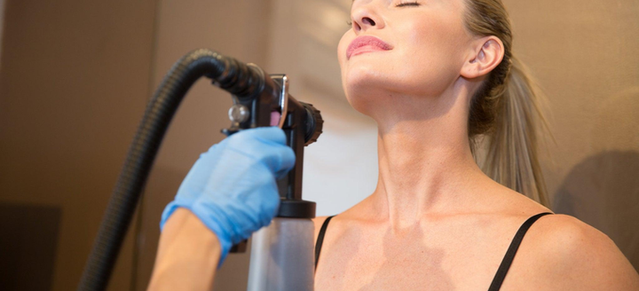 Professional spray tan in London Ontario for a natural looking glow
