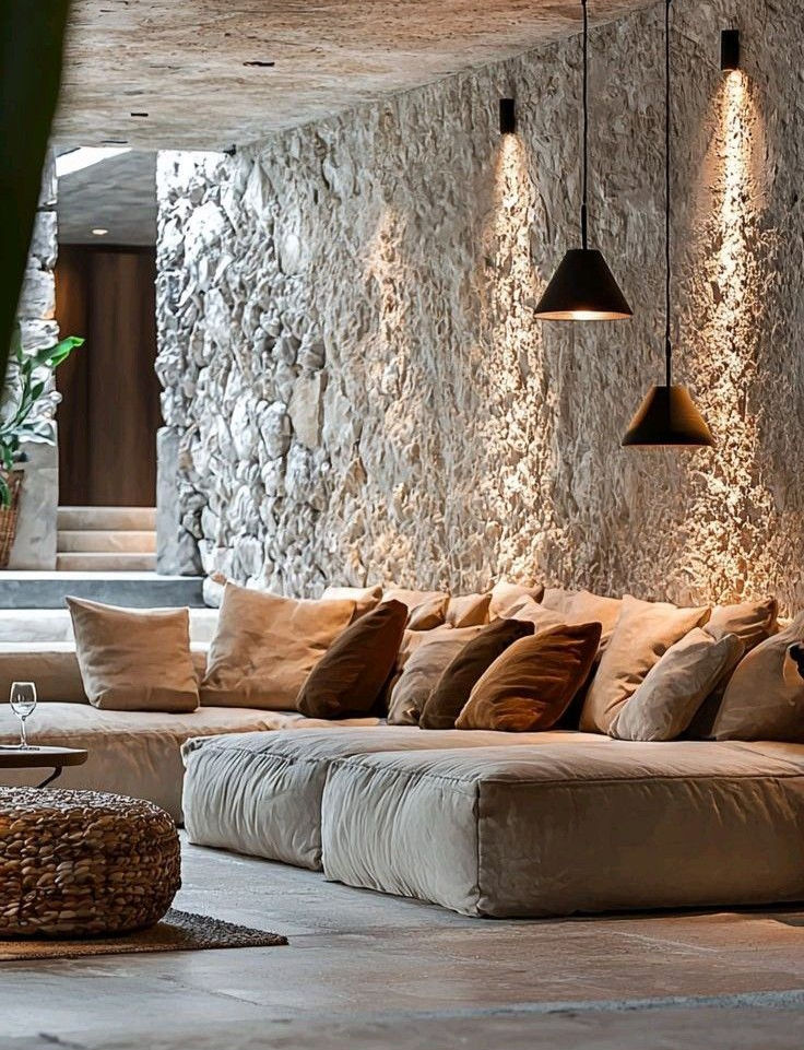 Entre tradition et modernité : l'art de vivre dans une maison en pierre