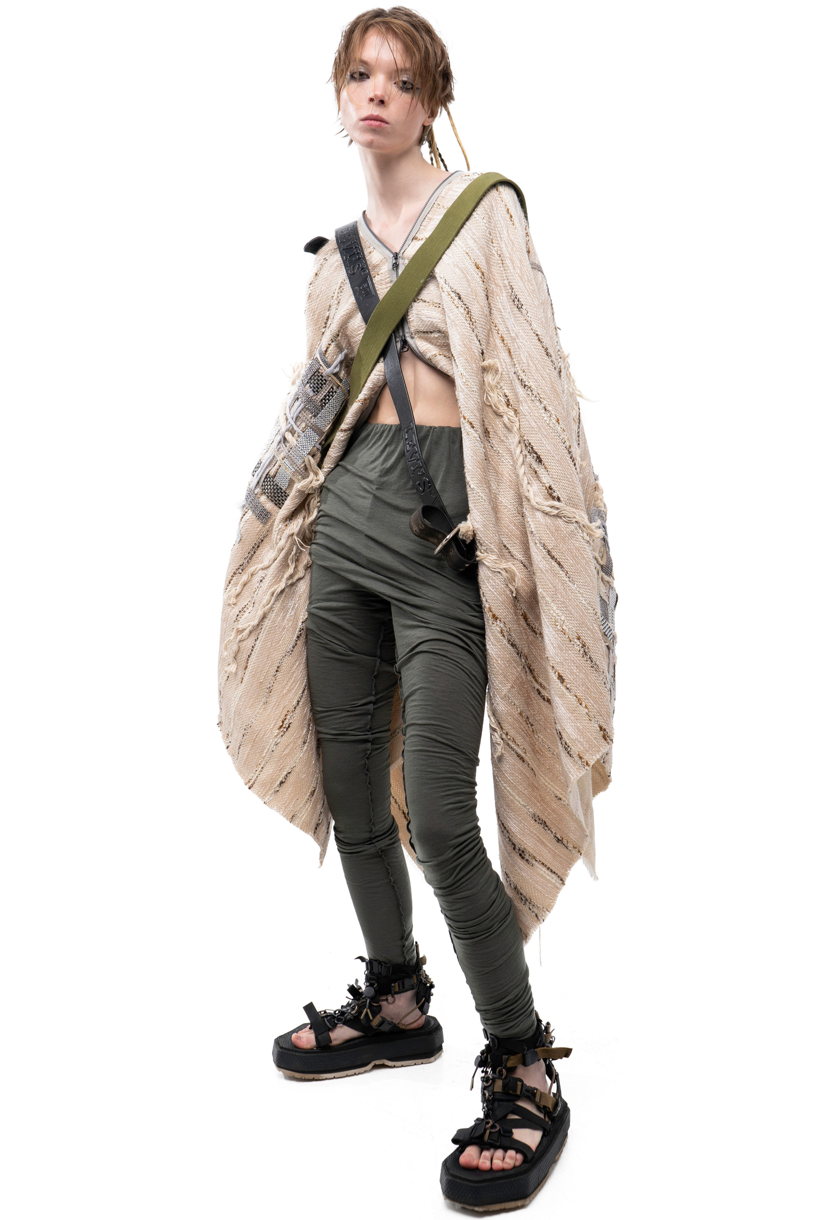 NOMAD LEGGINGS W/ SKIRT-STYLE OVERLAY