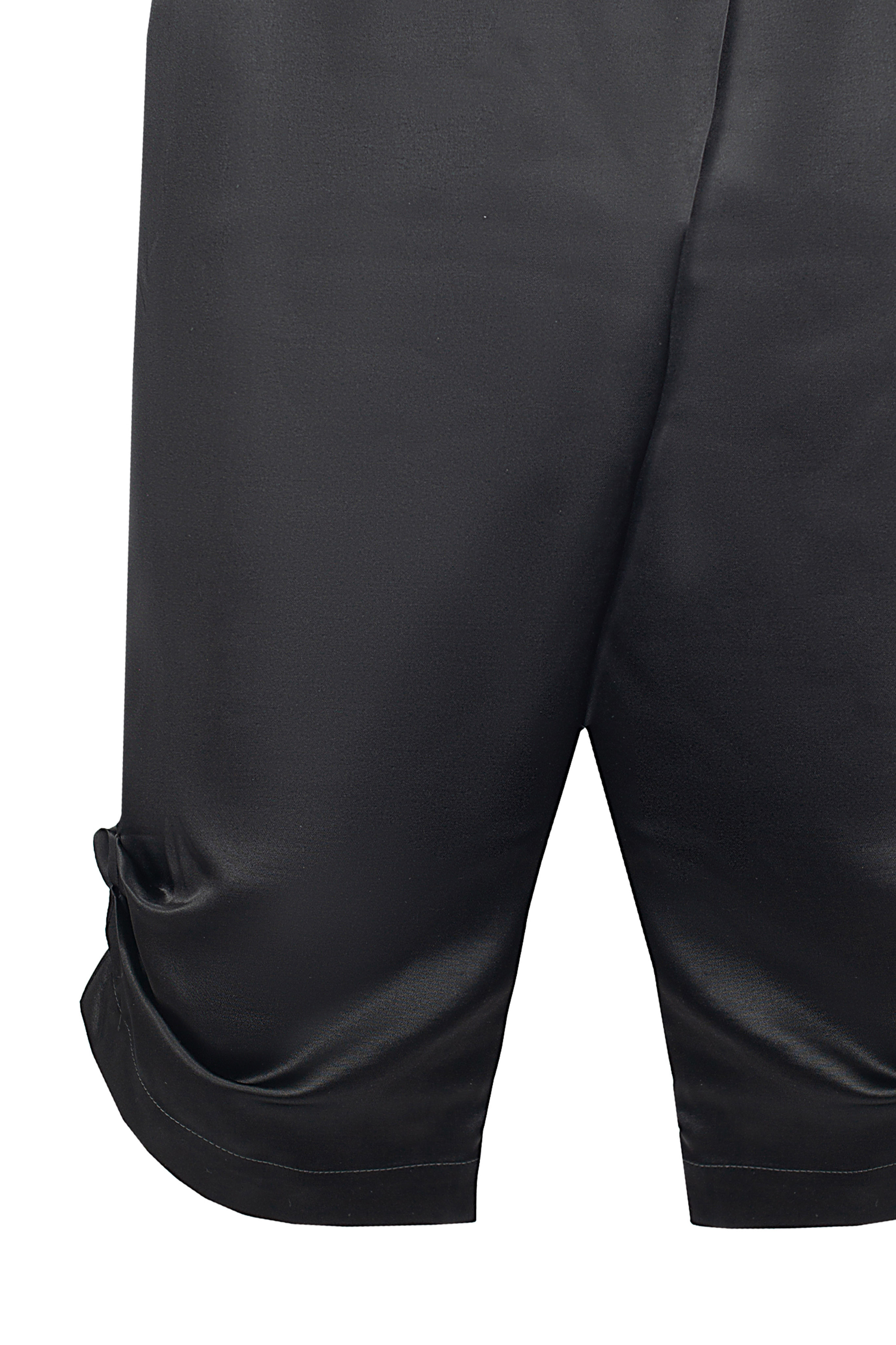 SHAROVARY SHORTS