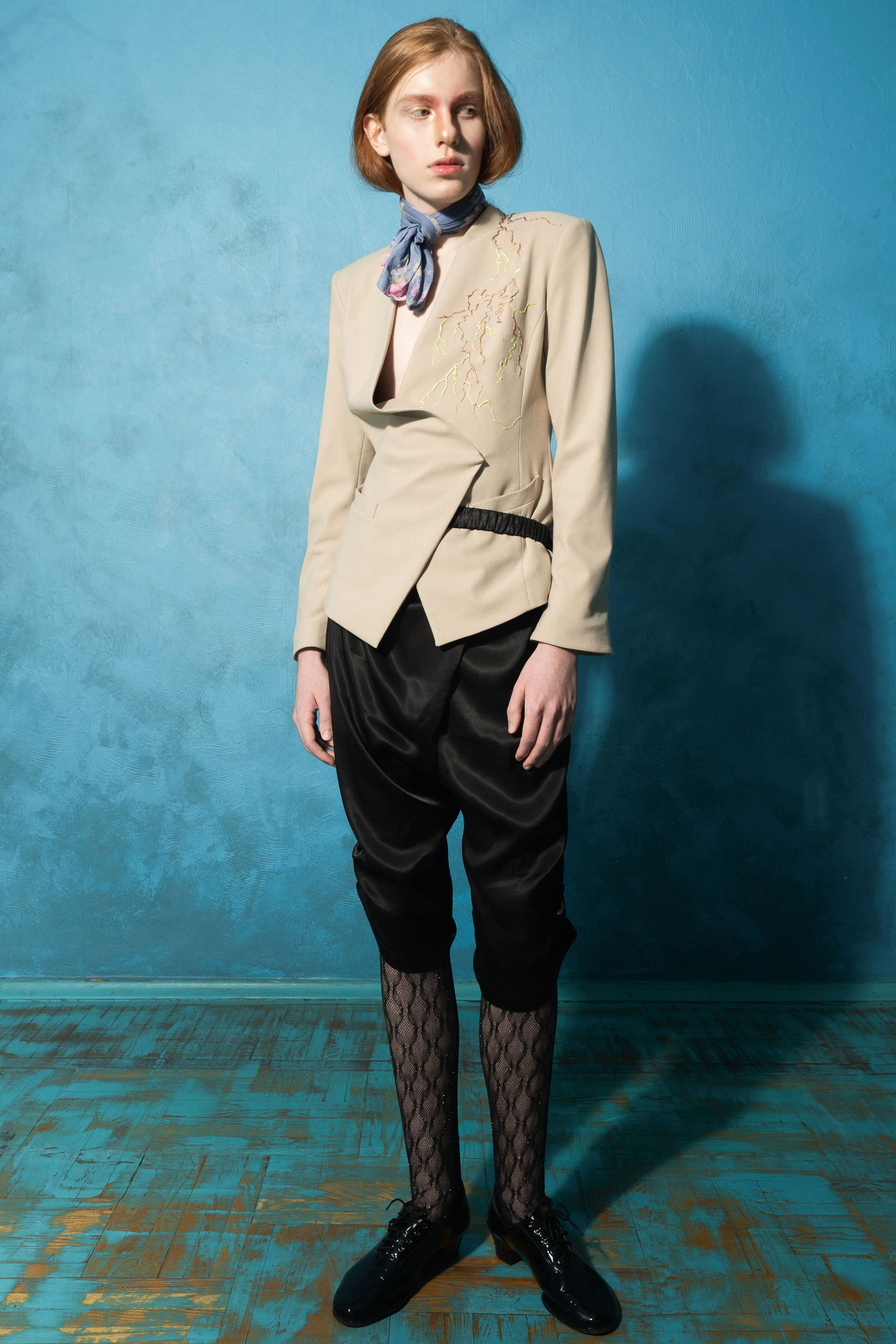 BEIGE VERSATILE BLAZER