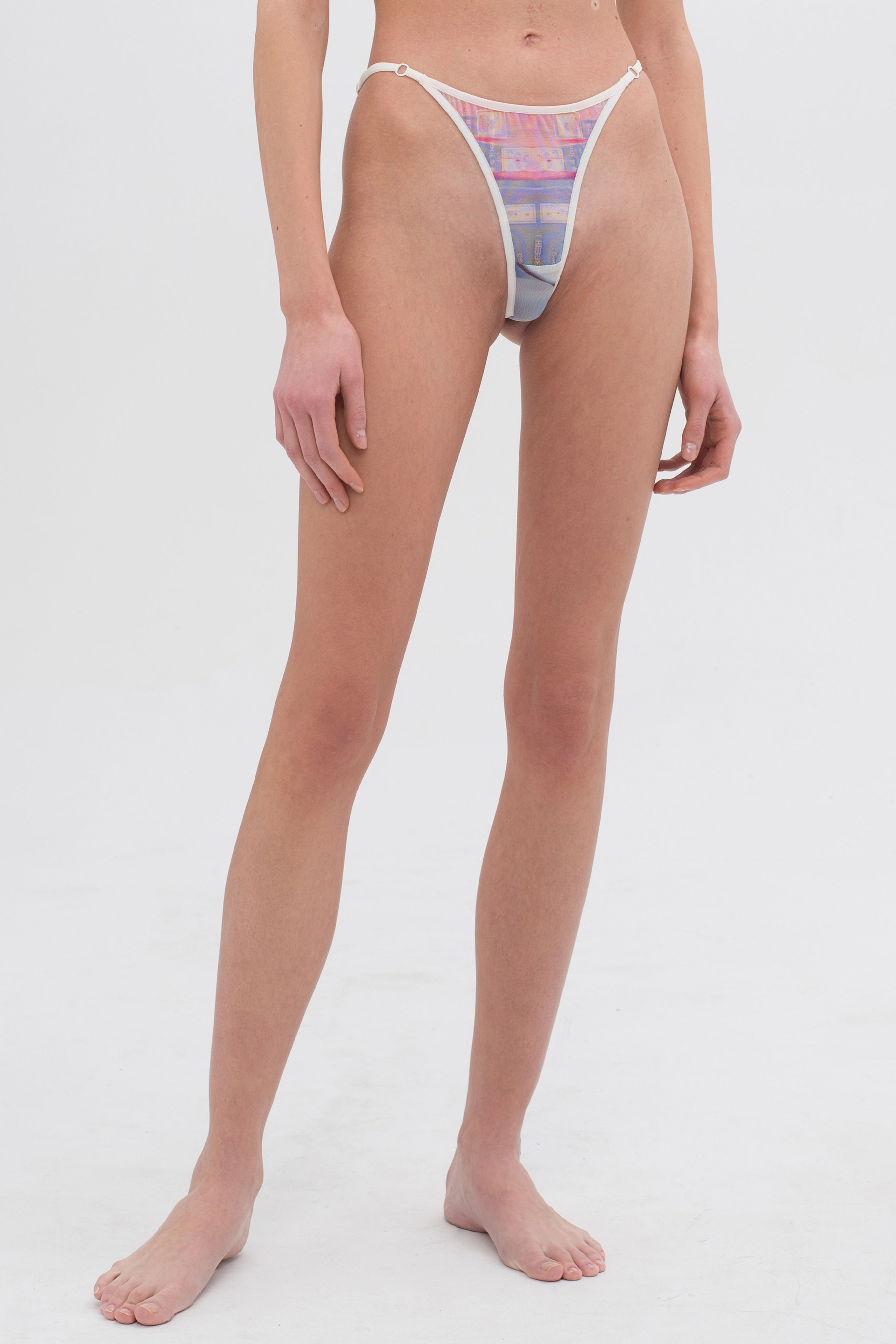 ПРИНТОВАНІ ТРУСИКИ СТРІНГИ