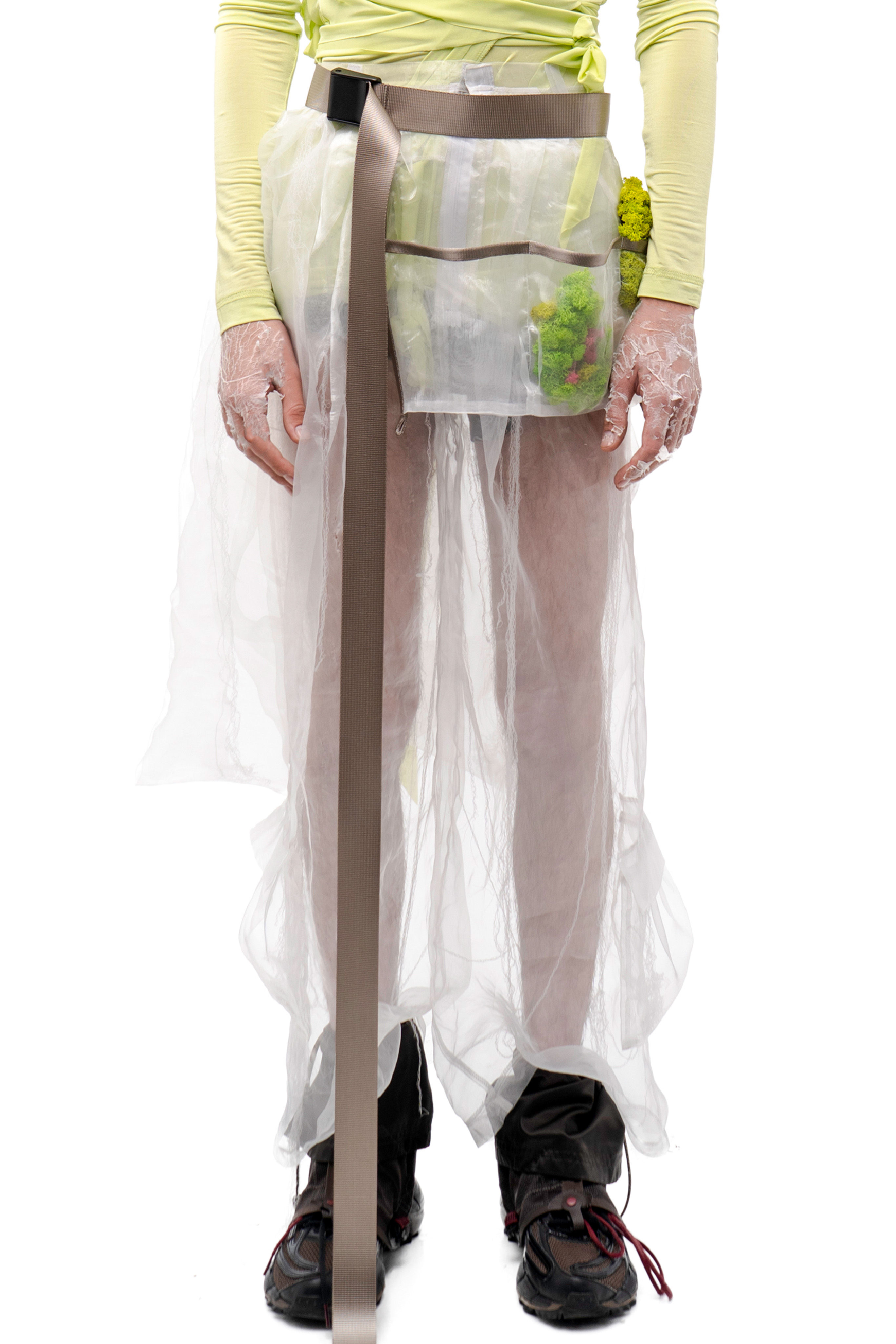 ROOTED WHITE CARGO PANTS