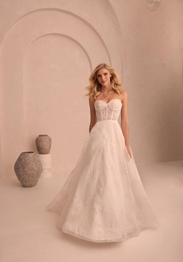 M2507. Strapless, floral printed organza full skirt with pockets.