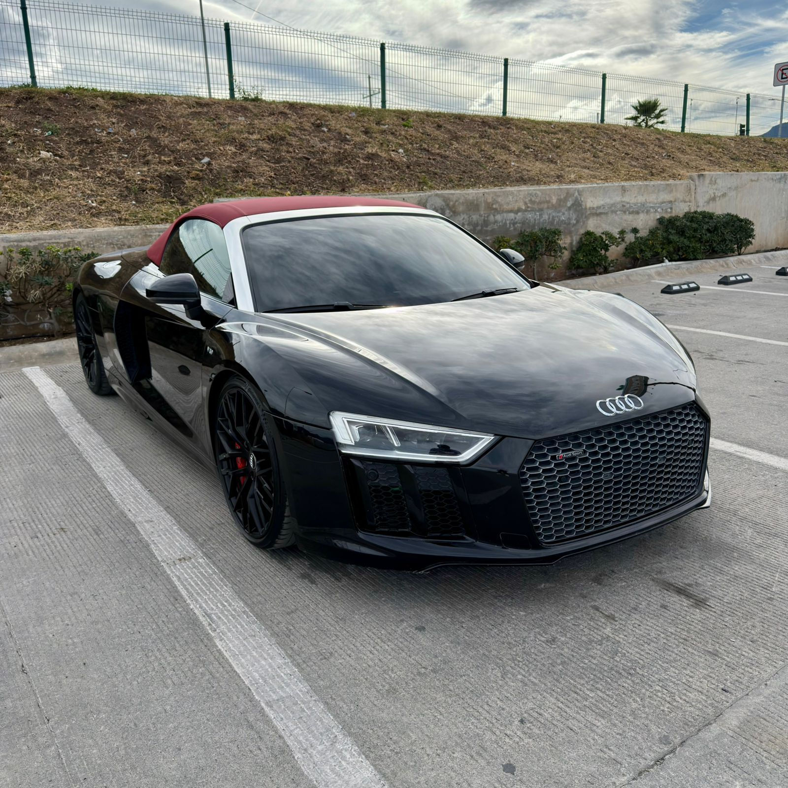 AUDI R8 V10 SPYDER 2017🏷️MS