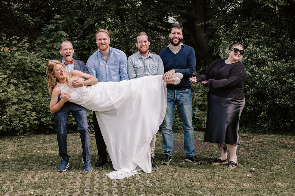 first look bruidspaar bruiloft huwelijk trouw trouwfotograaf huwelijksfotograaf trouwfotografie lier berlaar heist-op-den-berg wiekevorst itegem begijnhof piepenholleke
