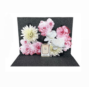 SÌ : L'ESSENCE FLORALE