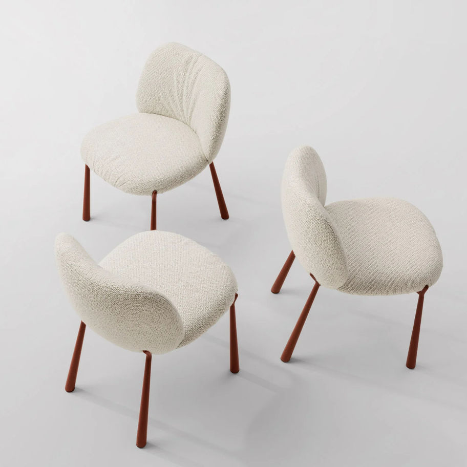 Chaise Mys avec assise et dossier en cuir ou tissu, base métal à quatre pieds, design élégant et ergonomique