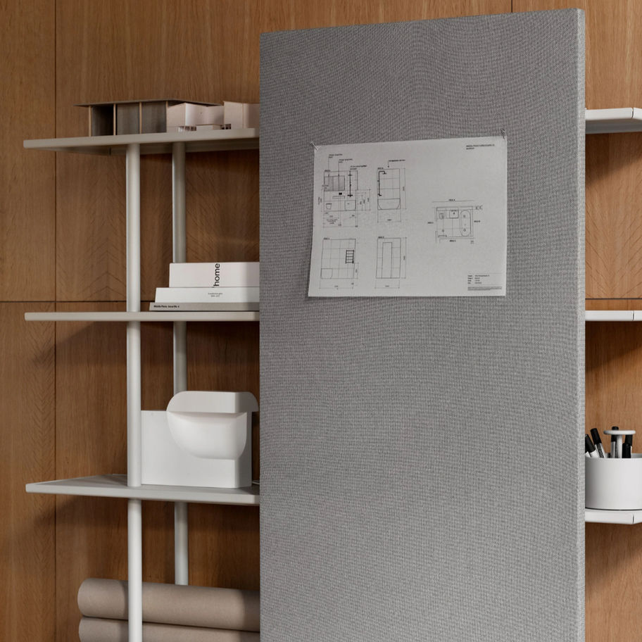 Étagère A08 polyvalente avec fonction rangement, écriture et acoustique.