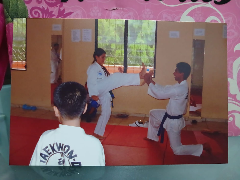 ↑任地でお世話になっている家のホストシスター(当時13歳、テコンドー)