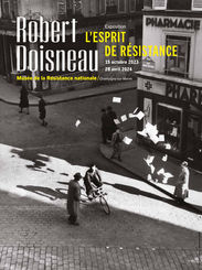 L’exposition rend hommage à la mémoire du photographe, du "résistant", mais aussi et surtout de l’homme qu’il était : simple et modeste, plein d’humour, humaniste et engagé. Spectateur ou participant, Doisneau a immortalisé la Résistance face à l’Occupation et lors de la Libération.