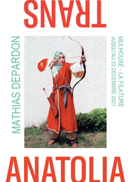 Avec TransAnatolia, Mathias Depardon livre un reportage à la croisée de l’art et du documentaire. Projet réalisé au long cours, au fil des cinq années passées par le photojournaliste en Turquie, il nous fait parcourir un pays, une géographie, une société, une époque.