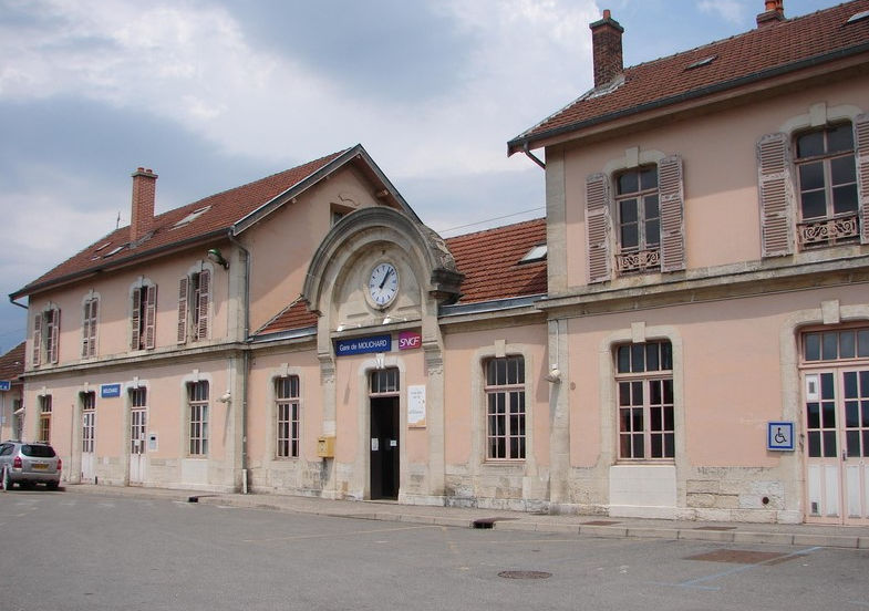 Un secret bien gardé, mais que l'on a quand même envie de partager... Sacré paradoxe ! Allez en voiture pour Mouchard. Attention au départ!