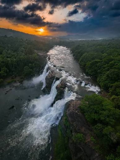 athirapilly.jpg