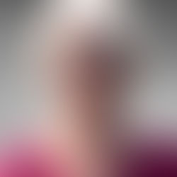 Mme Rolande Anderson (née Harvey)