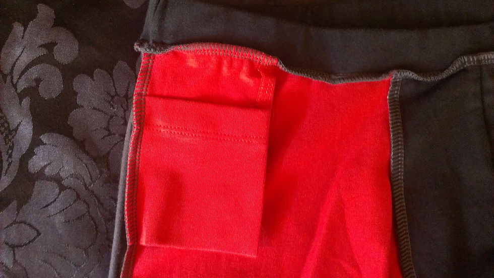 Thumbnail: Thor Red vines 0123 { size S left }