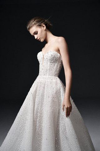 nf-fw23-bridal-look11.jpeg
