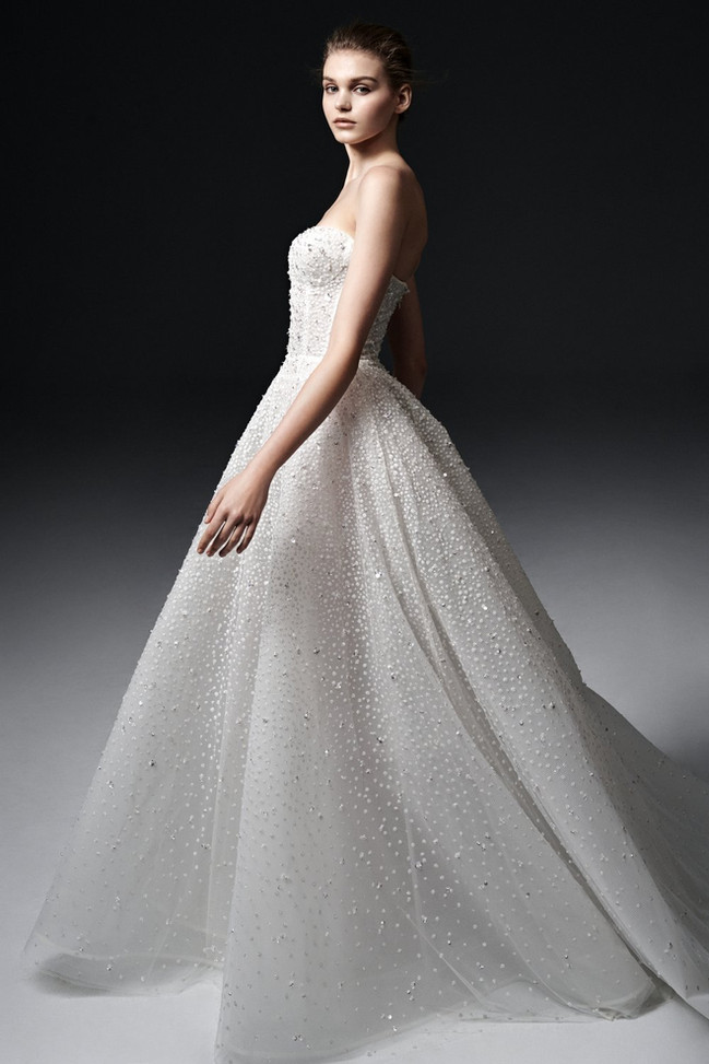 nf-fw23-bridal-look12.jpeg