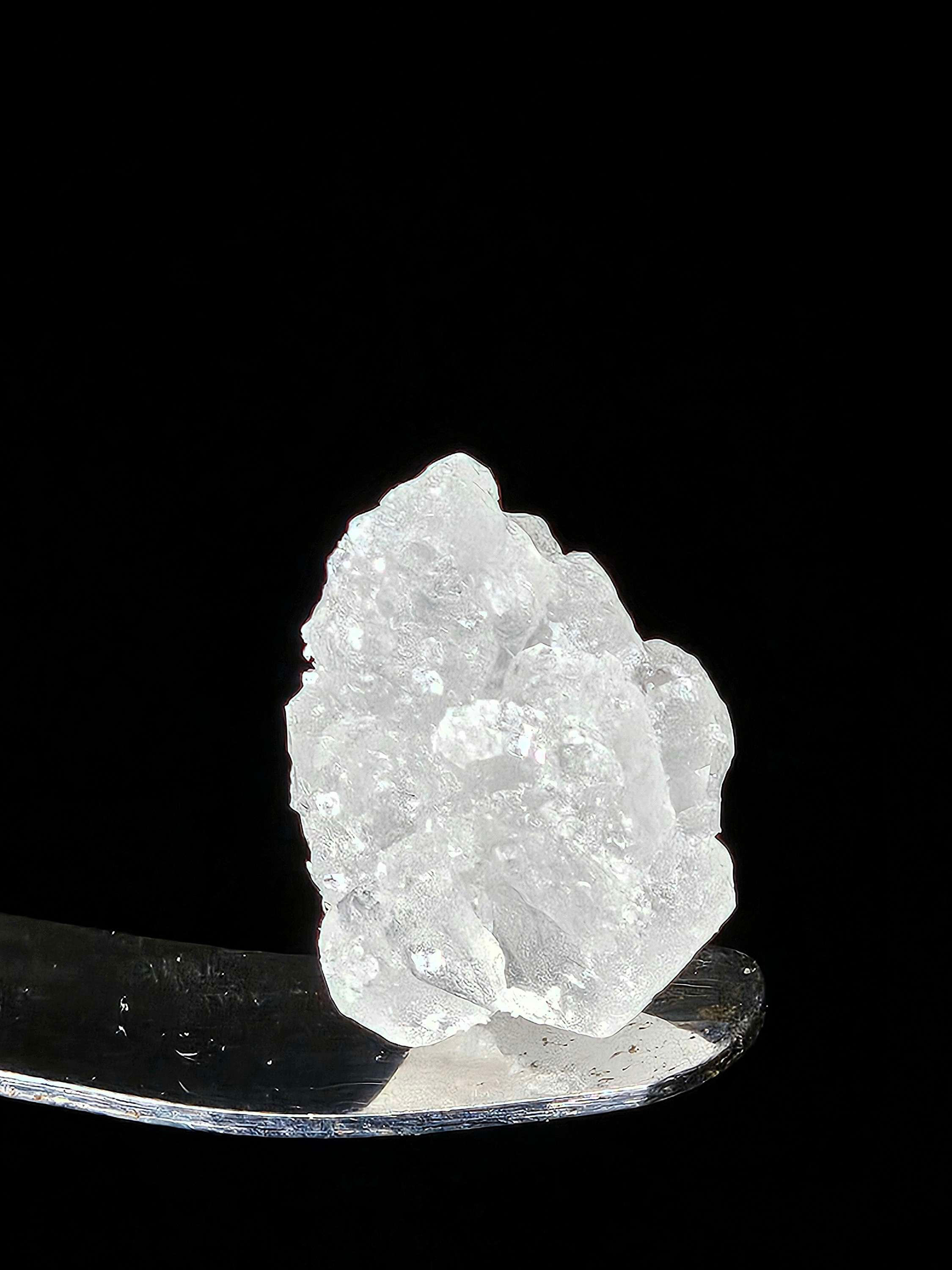 THCA isolate Diamonds, hemp derived products