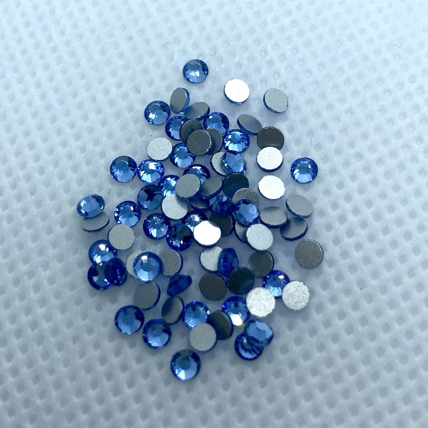 Flat back rhinestones non hot-fix 2028 cut Light Sapphire