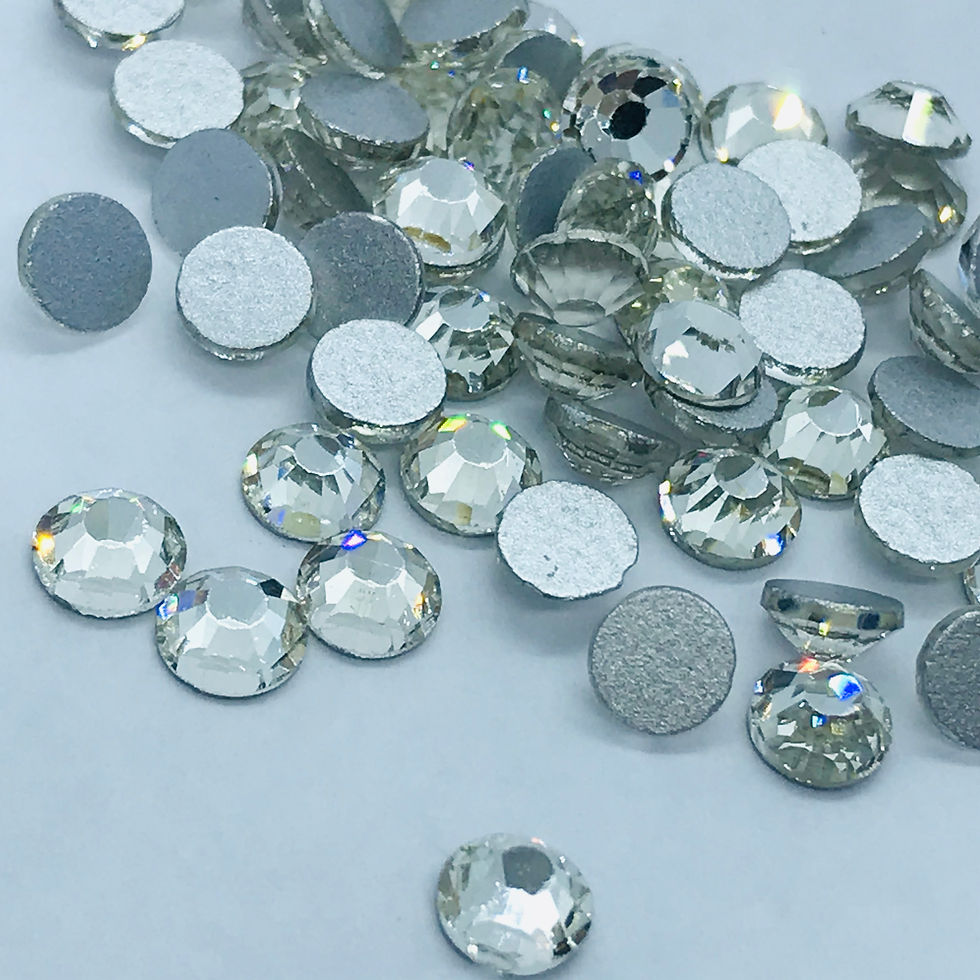 Thumbnail: Flat back non hot-fix rhinestones 2028 cut Crystal