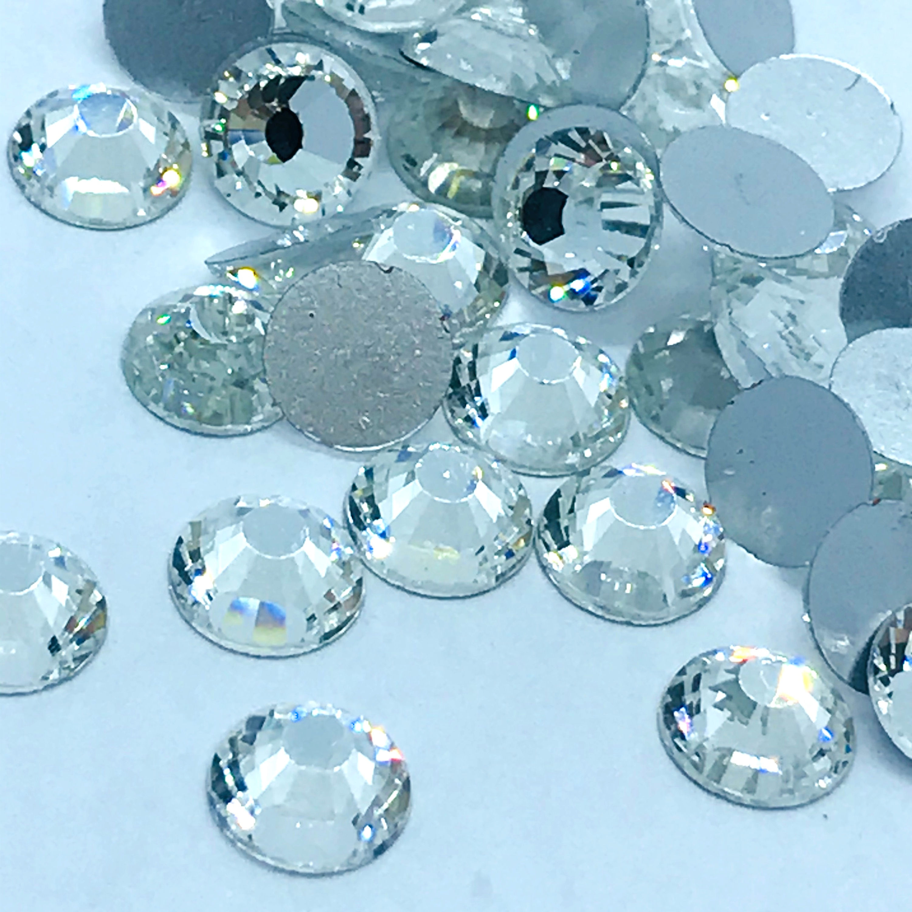 Flat back non hot-fix rhinestones 2028 cut Crystal