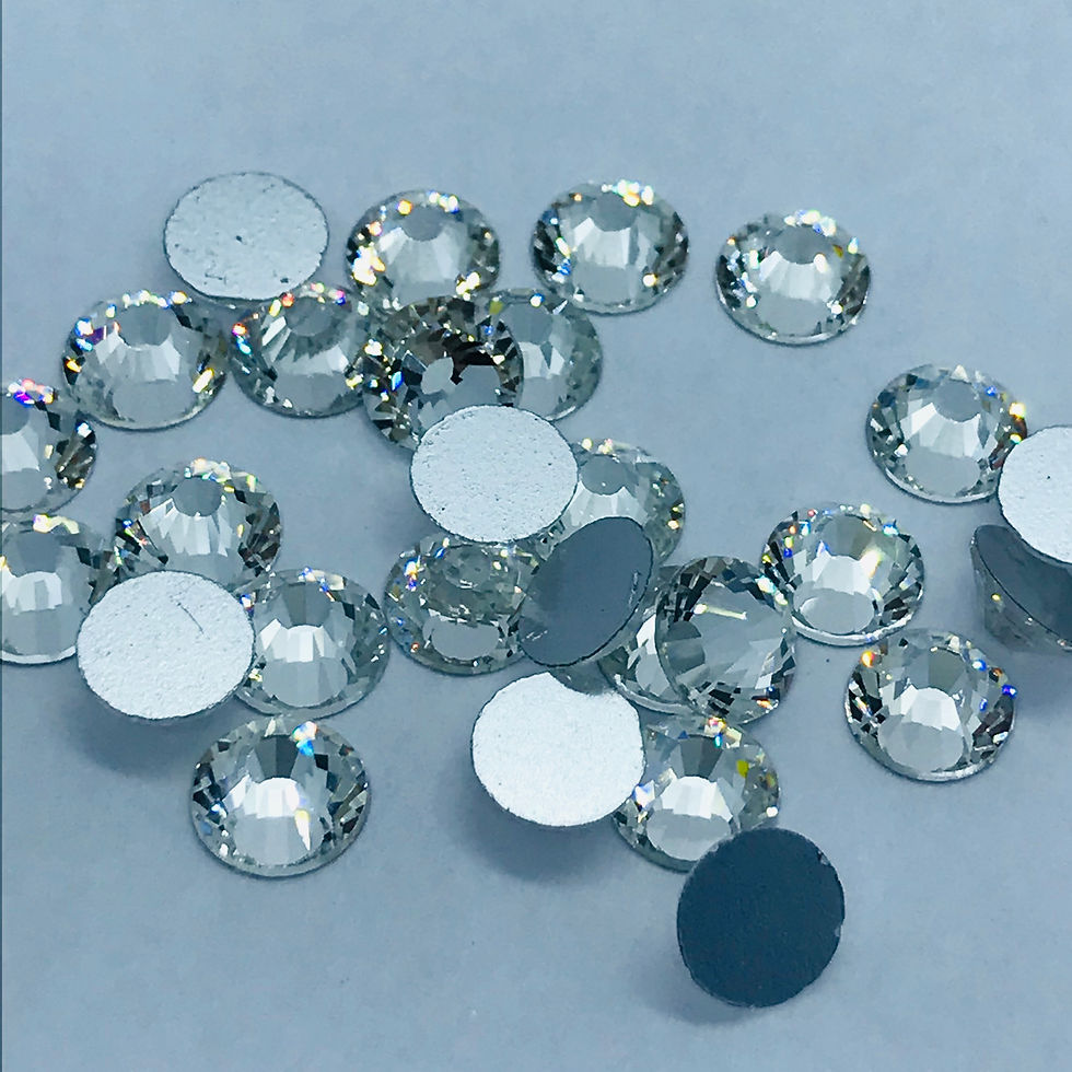 Thumbnail: Flat back non hot-fix rhinestones 2028 cut Crystal