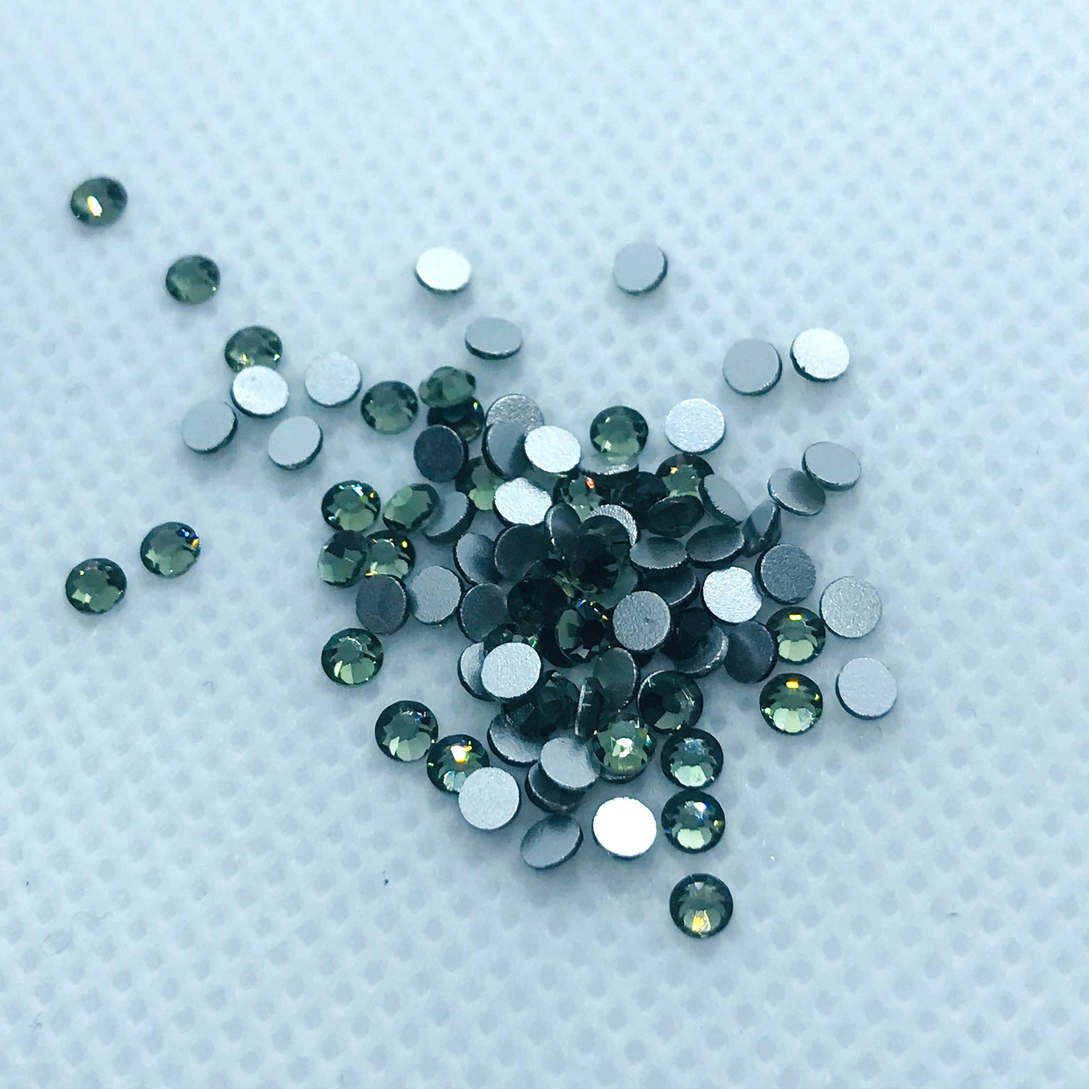 Flat back rhinestones non hot-fix 2028 cut Black Diamond