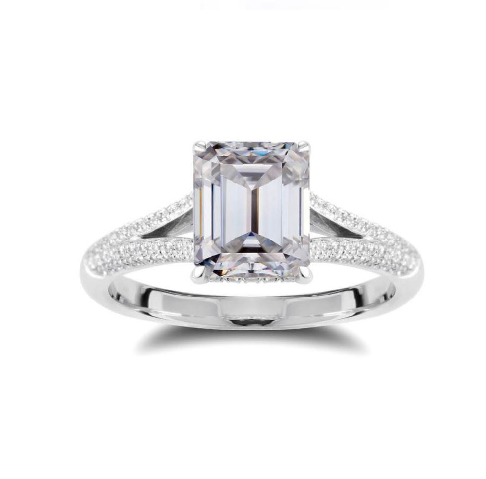 MR8 - 3 Carat Emerald Cut Moissanite Pave Ring - 3卡祖母綠形莫桑石伴碎鑽戒