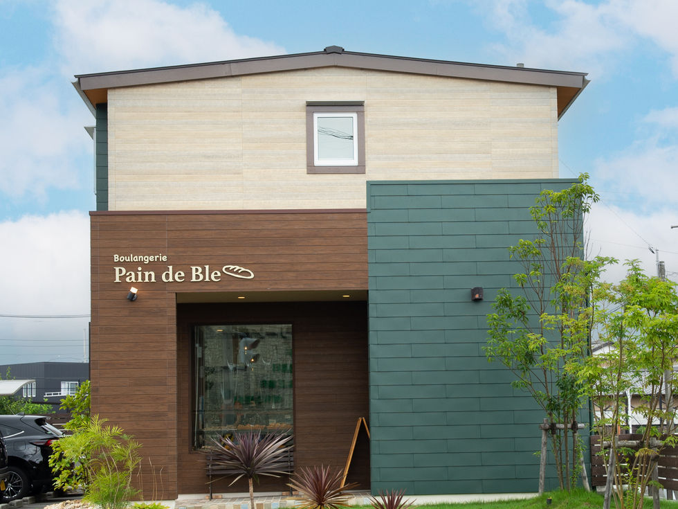 鈴鹿市　Pain de ble外観正面