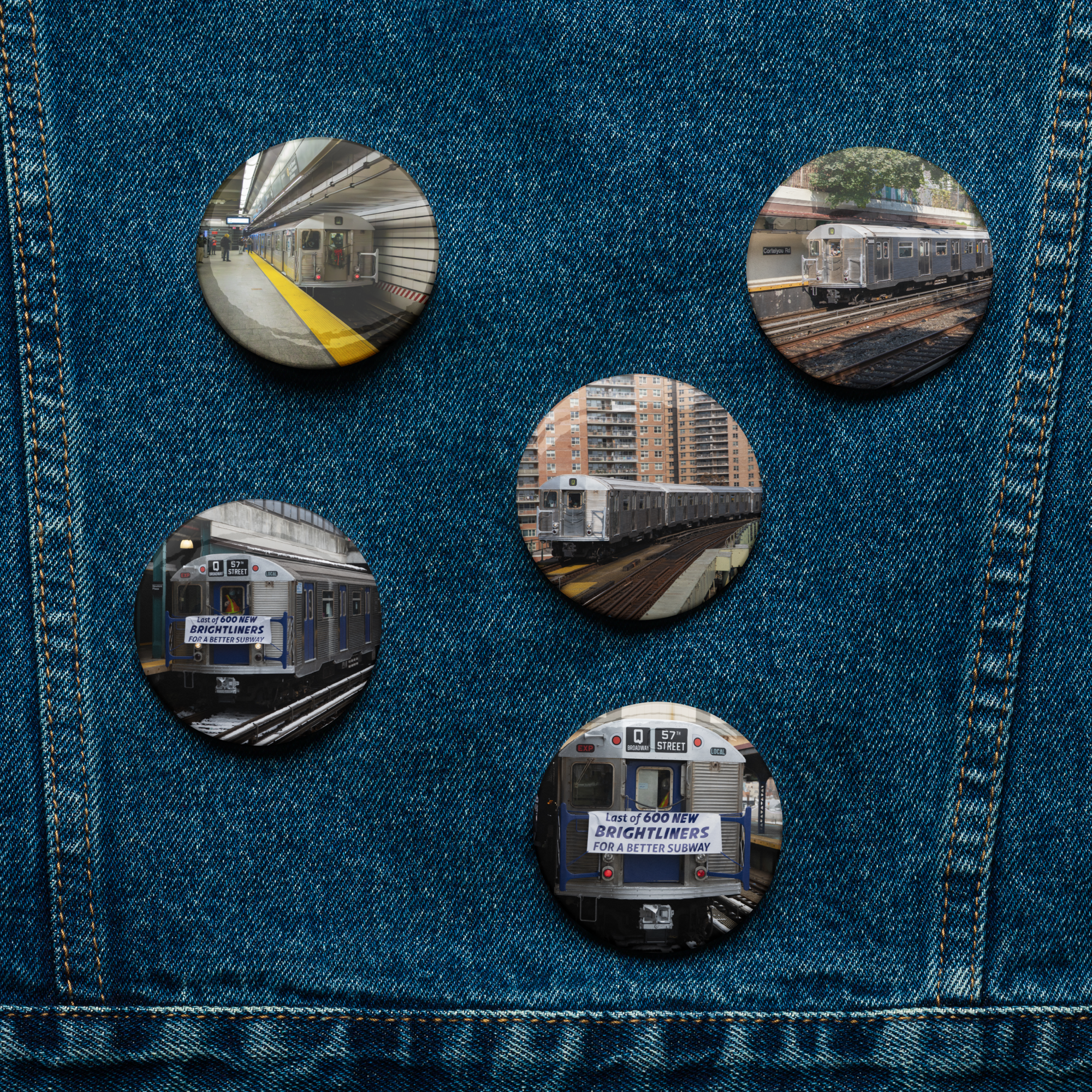 Set of R32 pin buttons