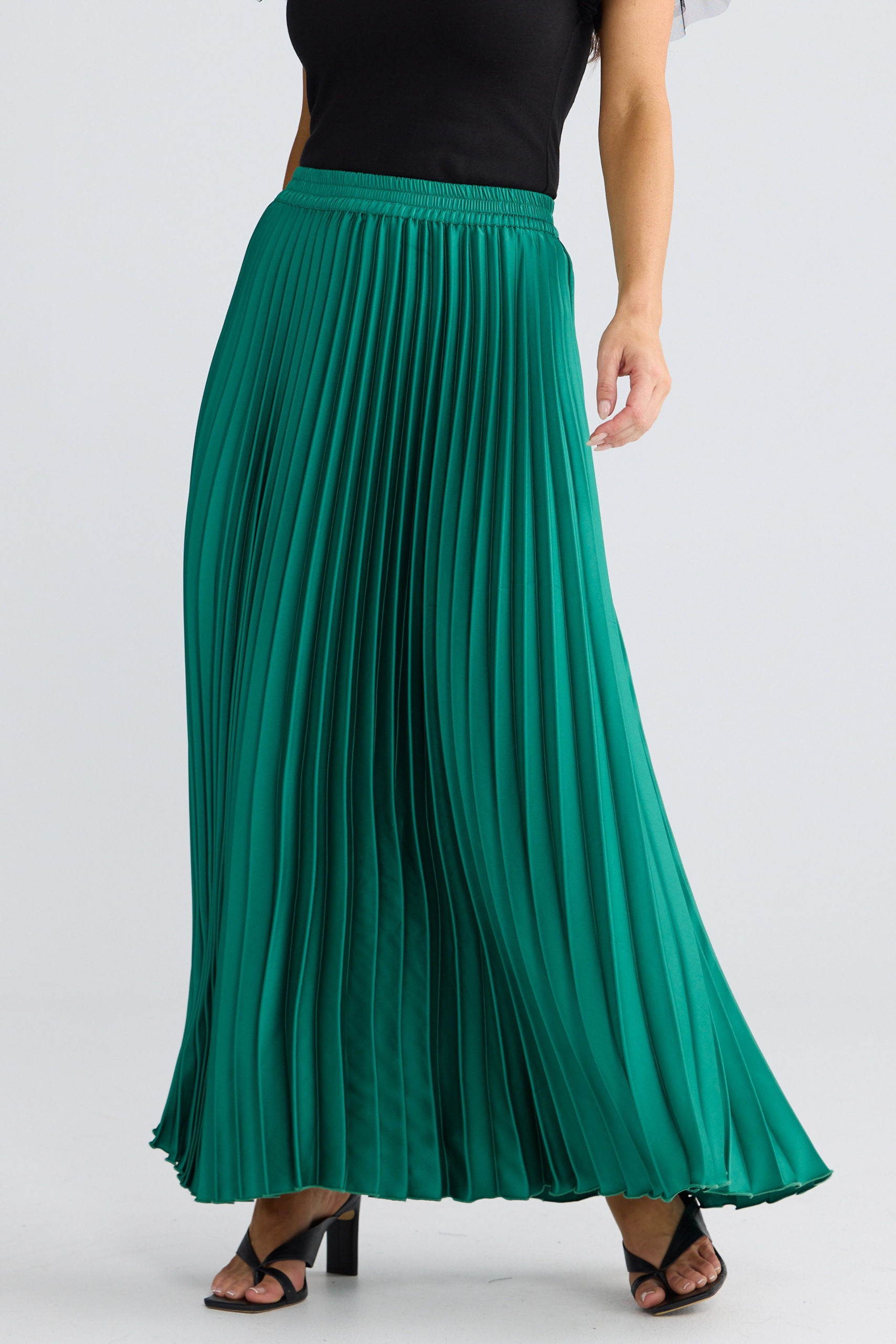 Brave + True Alias Pleated Skirt Jade