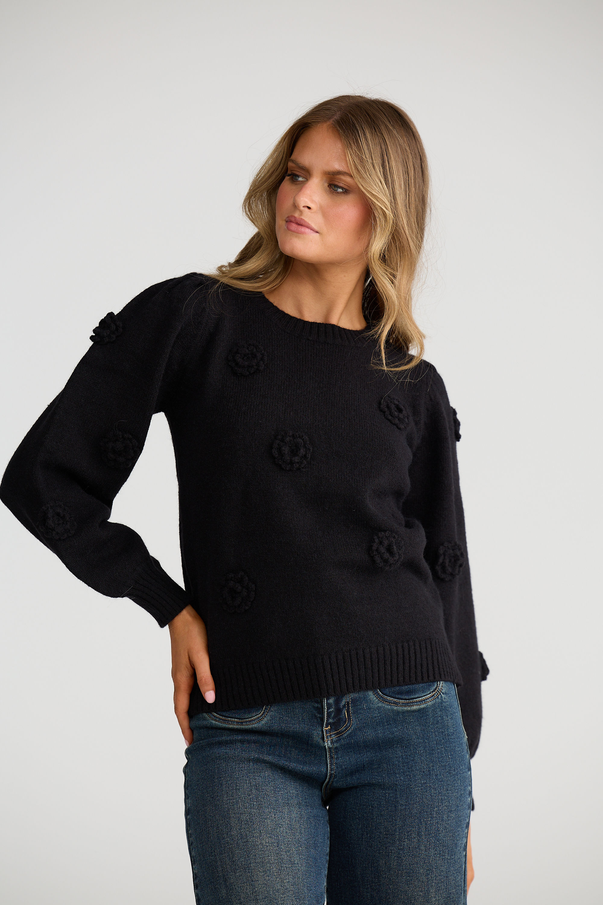 Petals Knit - Black