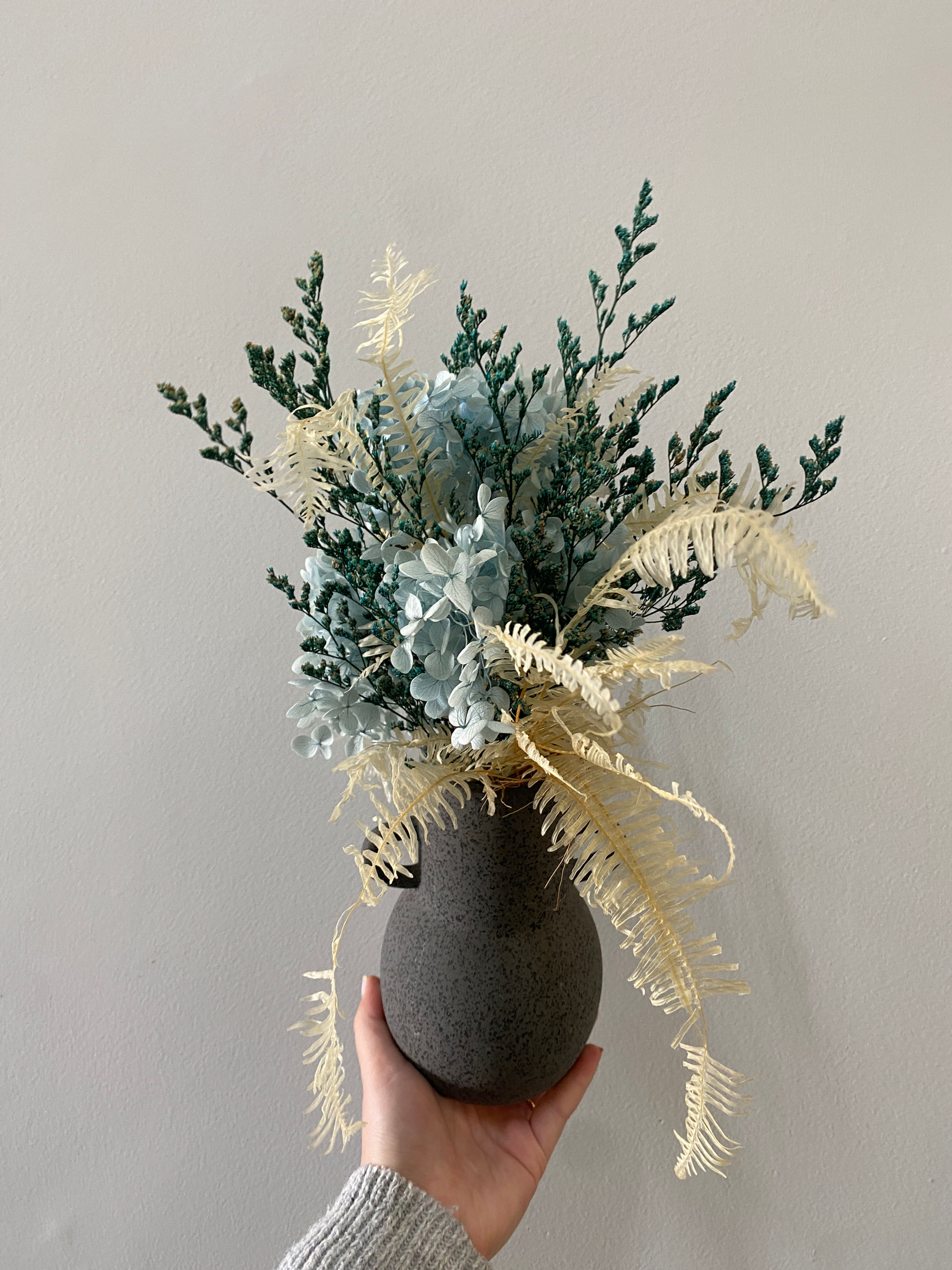 Light Blue/TealArrangement