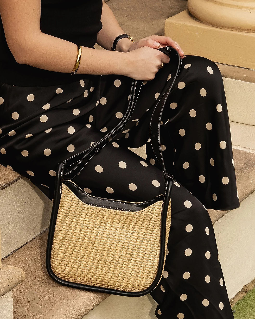 Thumbnail: Clare Shoulder Bag - Raffia Black