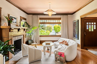 Lucy Tupu Studio Project – Tūī Rug – Oakland, CA