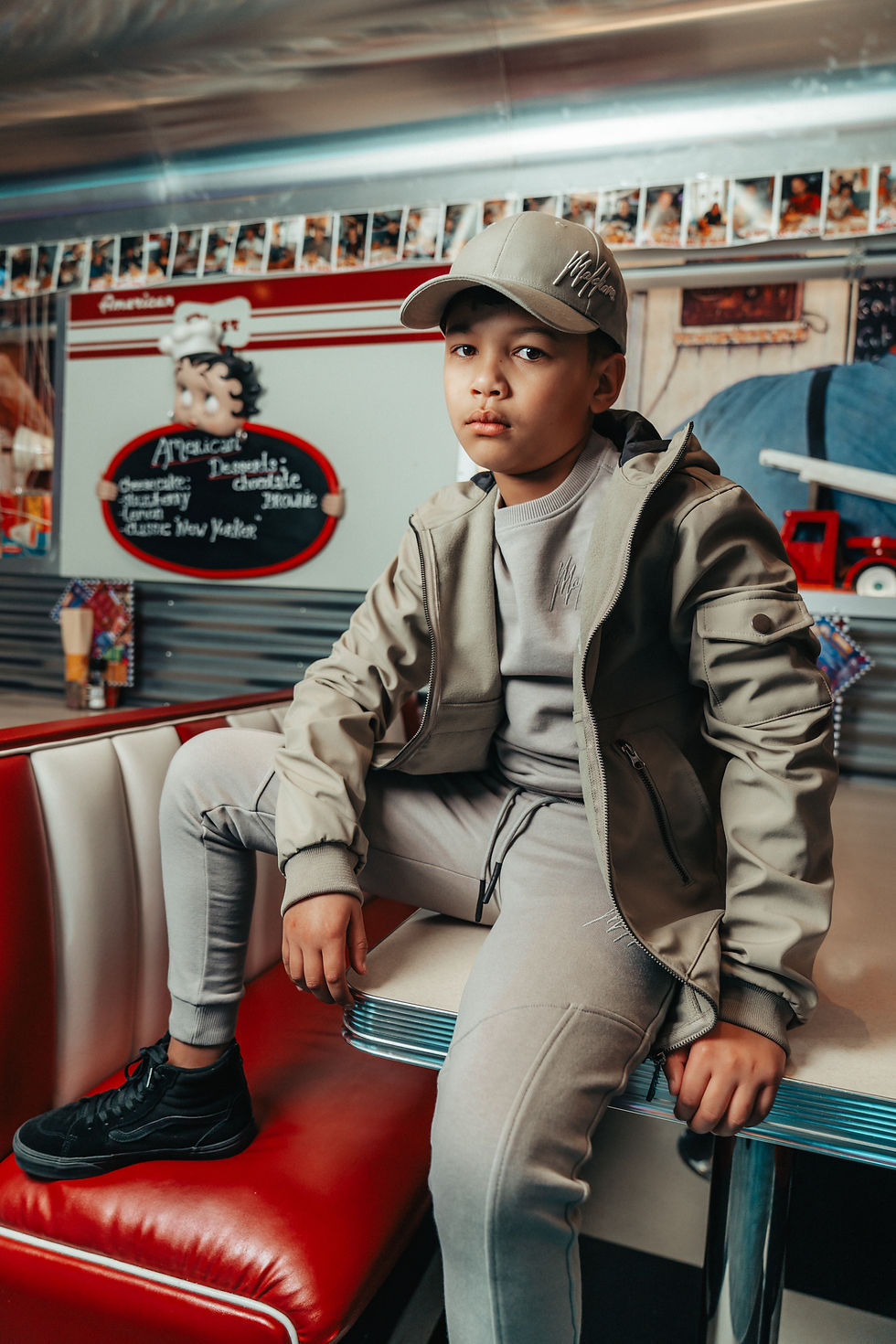 JUNIOR SS23