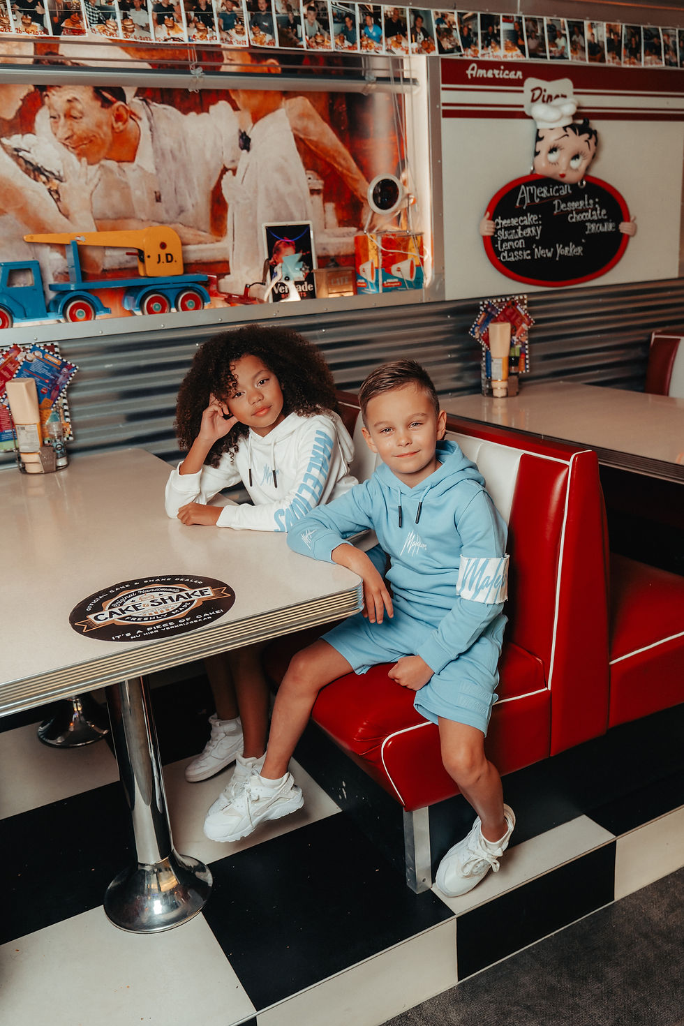JUNIOR SS23
