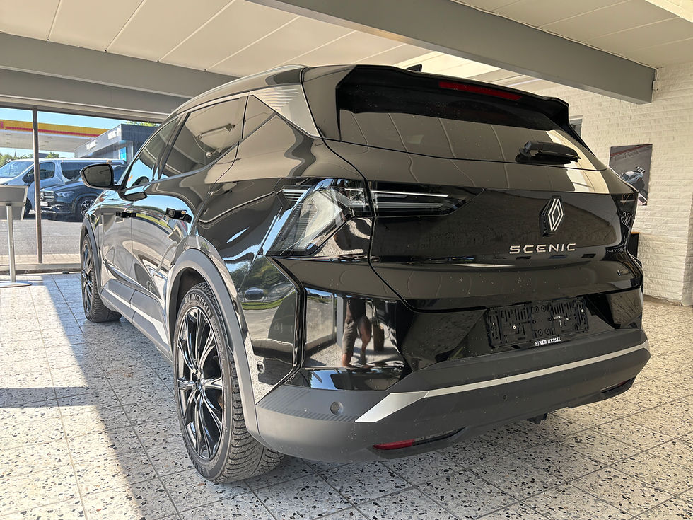 Miniaturebillede: Renault Scénic E-Tech Iconic, 6/2025, 22.800 km, Aft. træk